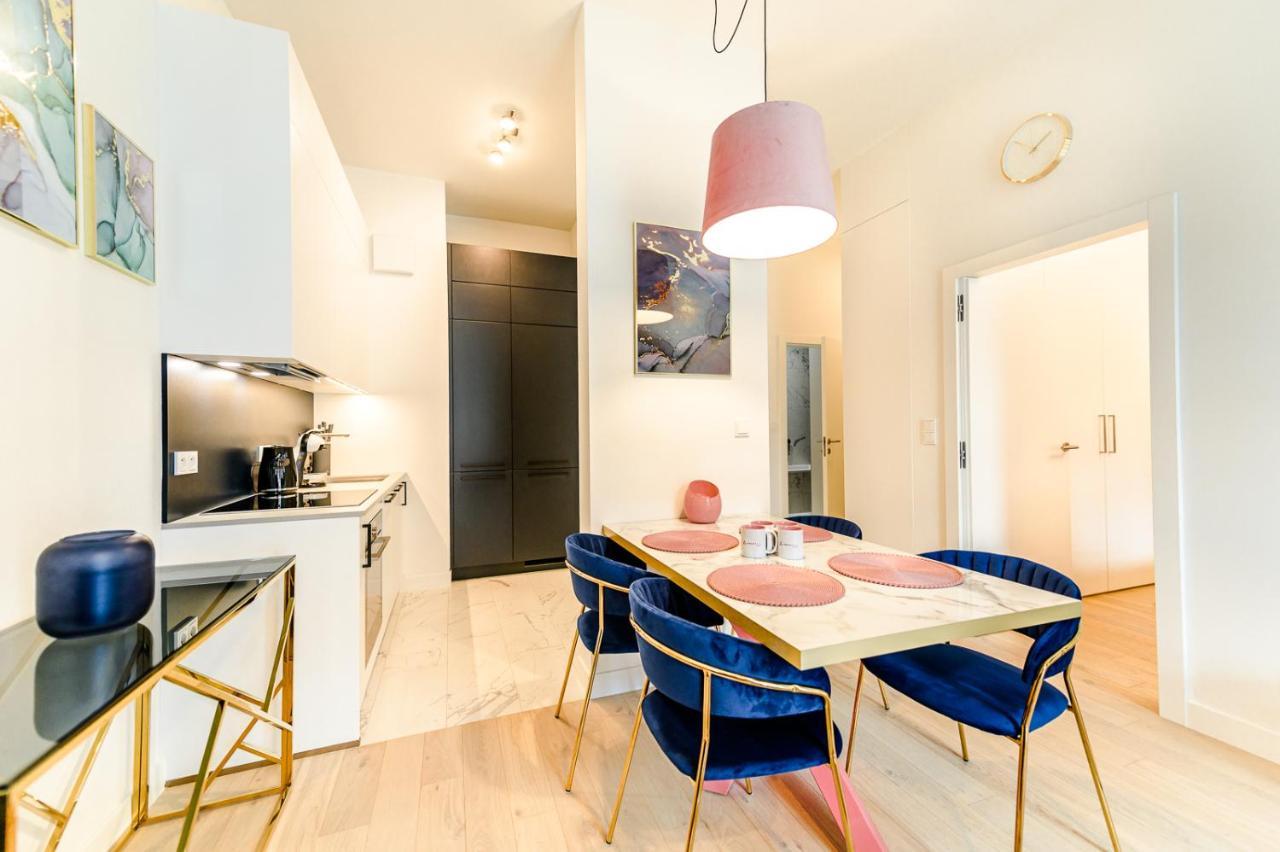 Aboutartapartments - Mlyn Maria Вроцлав Экстерьер фото