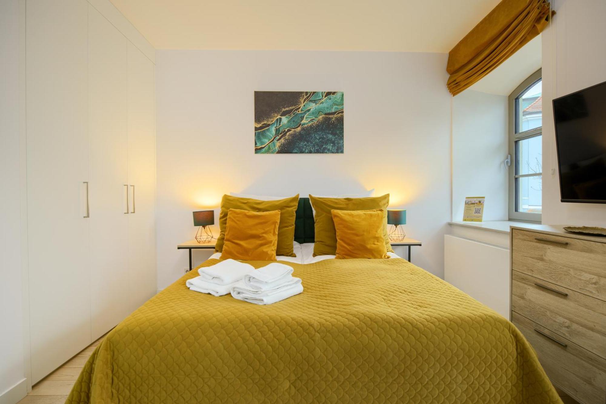Aboutartapartments - Mlyn Maria Вроцлав Экстерьер фото